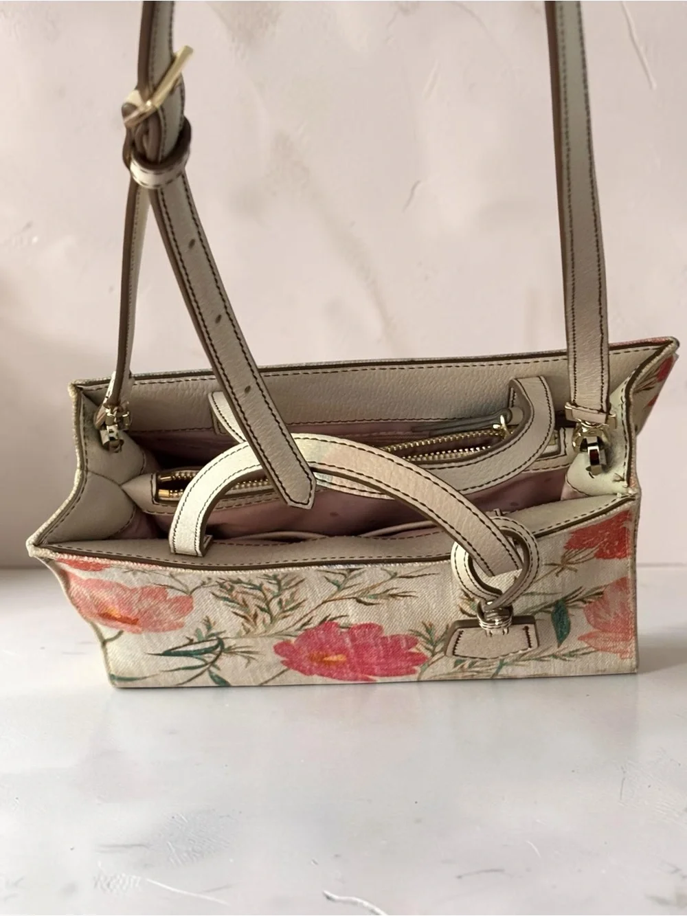Kate Spade New York Thompson Street Sam floral print linen small satchel bag